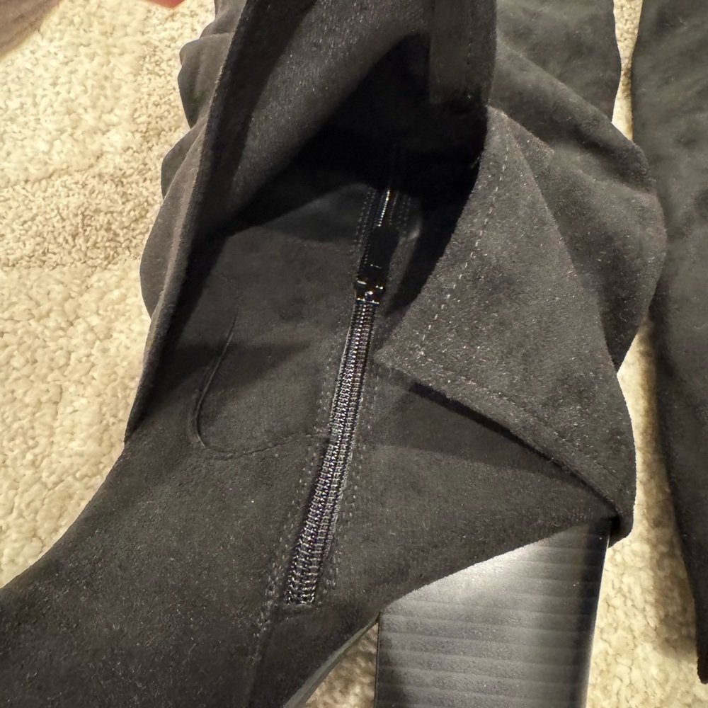 Black Foldover Cowgirl Boots - Picture 3 of 4